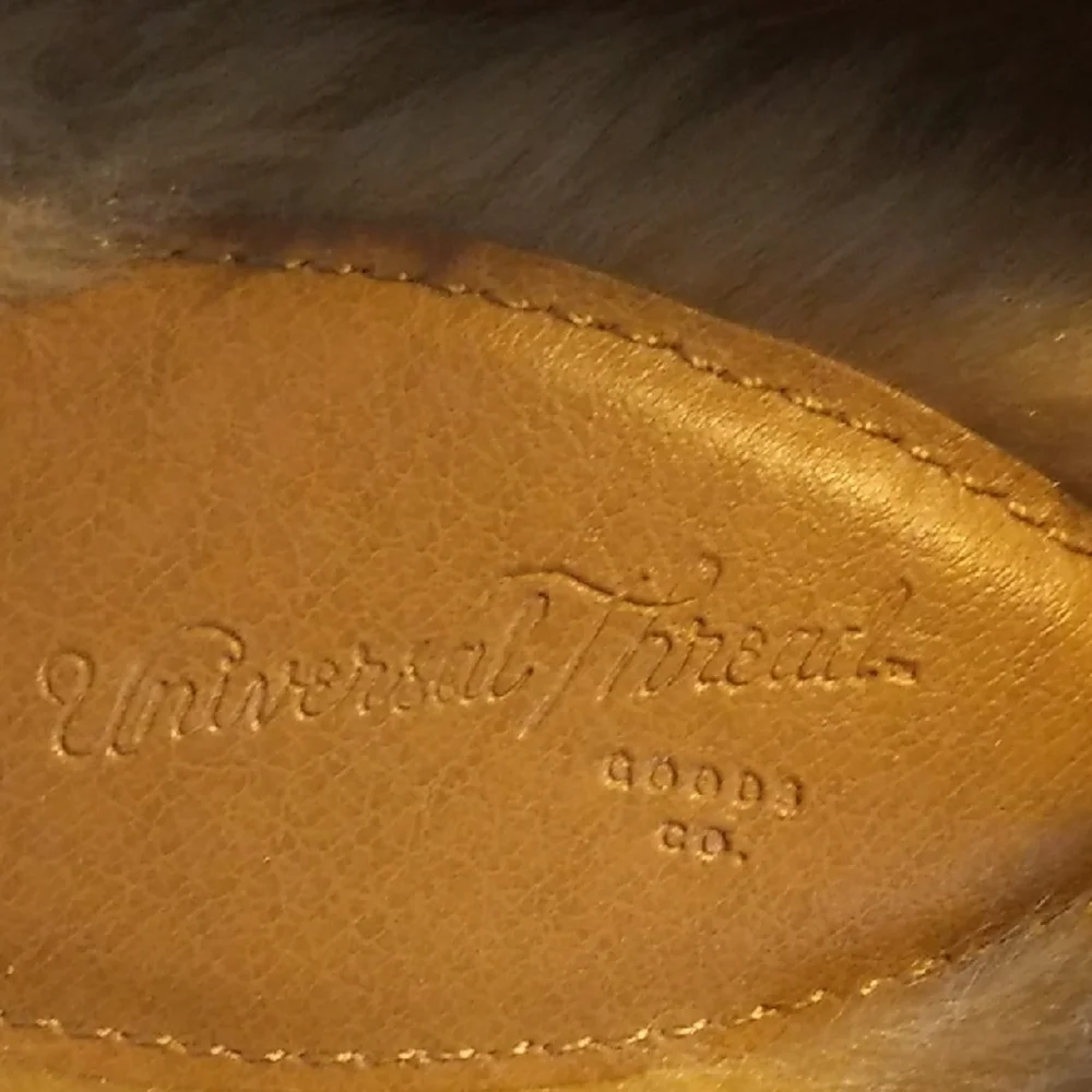 Universal Thread Multicolor Patterned Slides - Picture 2 of 7